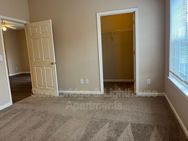 Building Photo - 5209 Lighthouse Cove