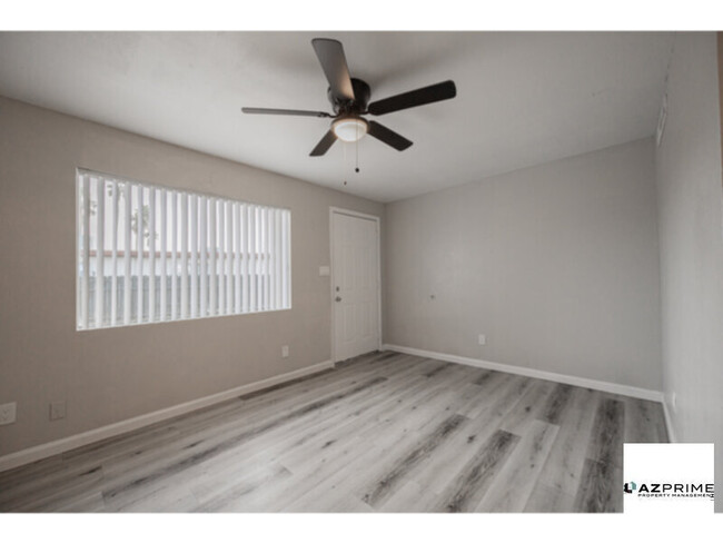 Building Photo - $650 OFF FIRST MONTH'S RENT MOVE IN SPECIA...