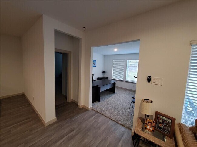 Building Photo - 6910 Dell Vista Drive