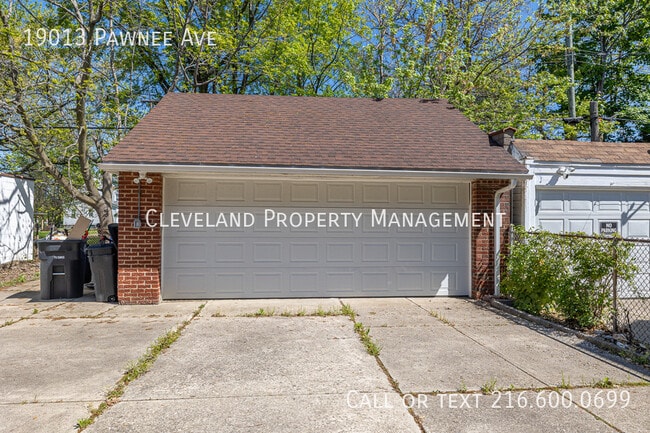 Building Photo - 19013 Pawnee Ave