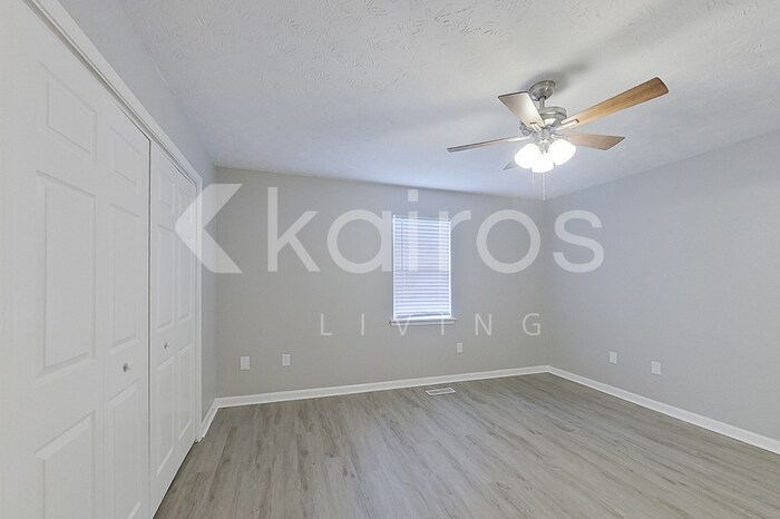 Building Photo - 160 Deer Pky