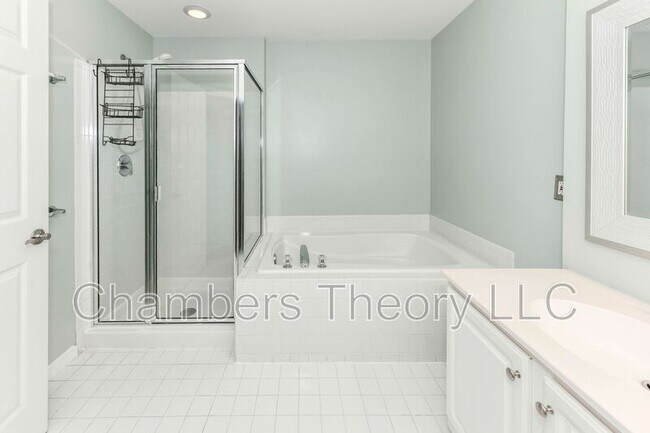 Building Photo - 6324A Eagle Ridge Ln