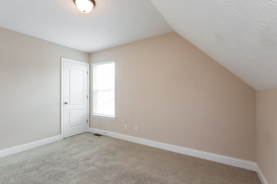 Building Photo - 4281 Single Tree Dr
