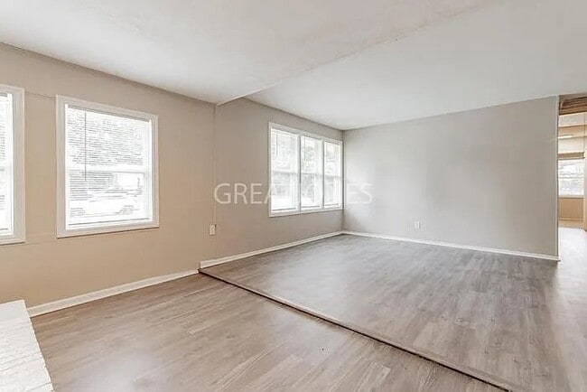 Building Photo - 1450 Wyman St NE