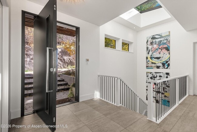 Building Photo - 191 Skimming Ln