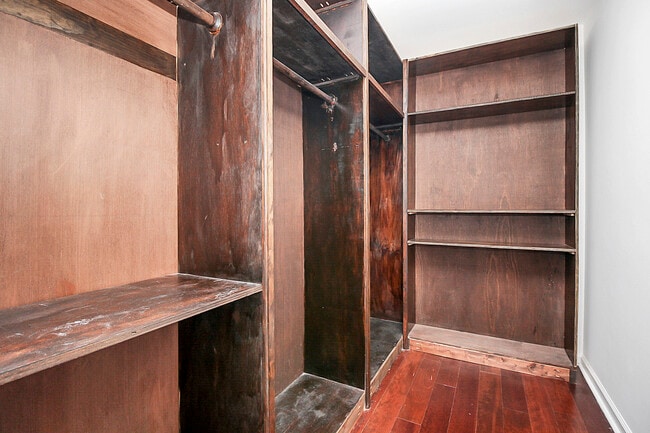 Building Photo - 3415 Fallowbrook Forest