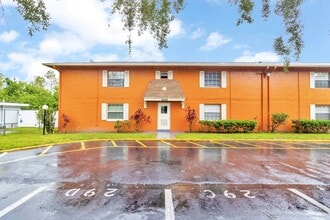 Building Photo - 1629 W Oak Ridge Rd