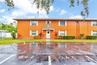 Building Photo - One bedroom, One bathroom Condo available minutes away from the Mall at Millenia