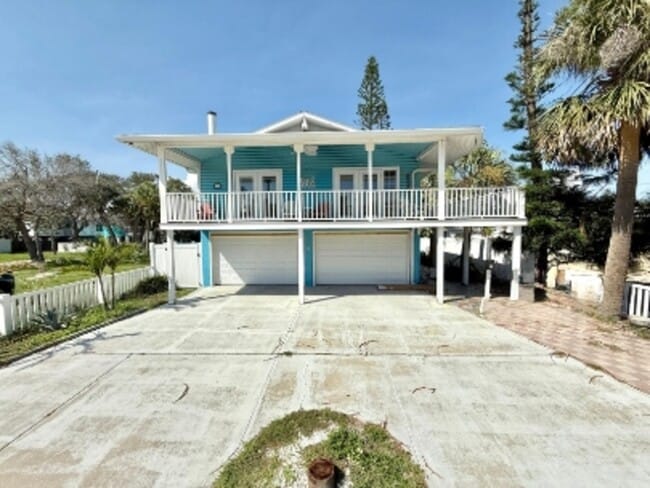 Primary Photo - 15613 Gulf Blvd