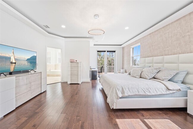 Building Photo - 6933 NW 104th Ct