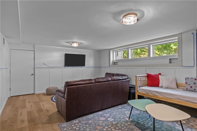 Building Photo - 82 Ellery Rd