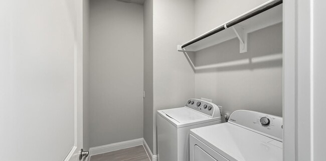 Building Photo - 5518 Liberty Dr