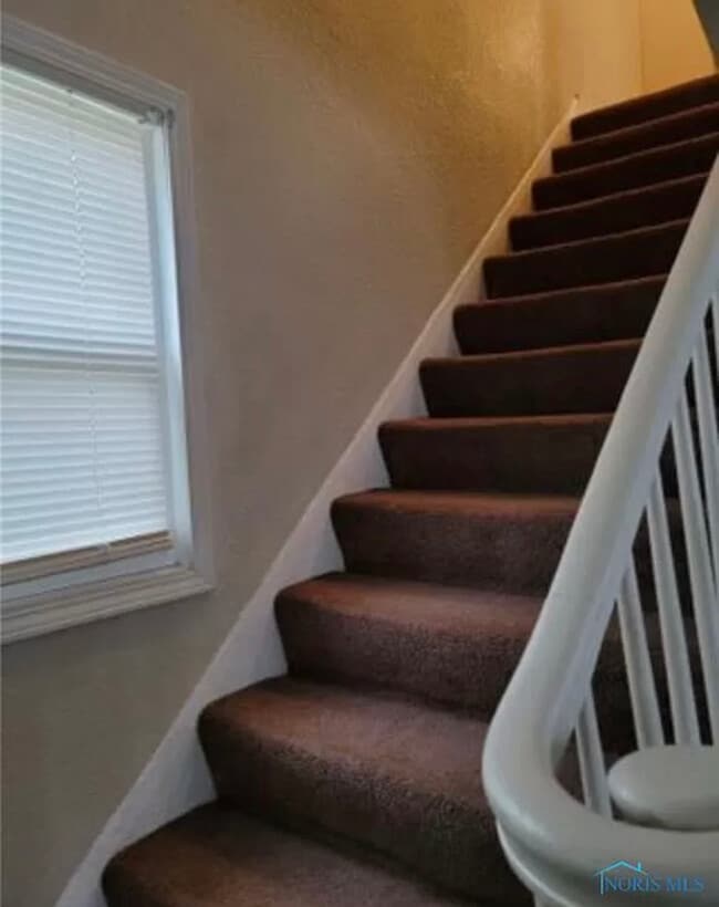 Building Photo - 123 Central Ave