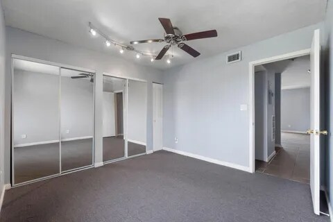 Building Photo - 308 Miracle Strip Pkwy SW