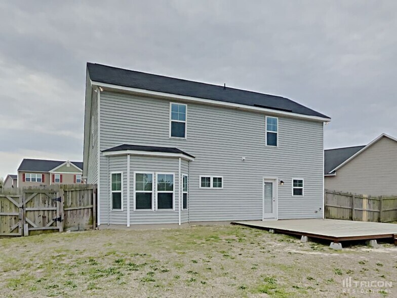 Building Photo - 87 Summerseat Way