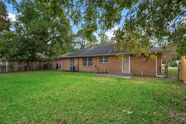 Building Photo - 4310 Ebbtide Dr