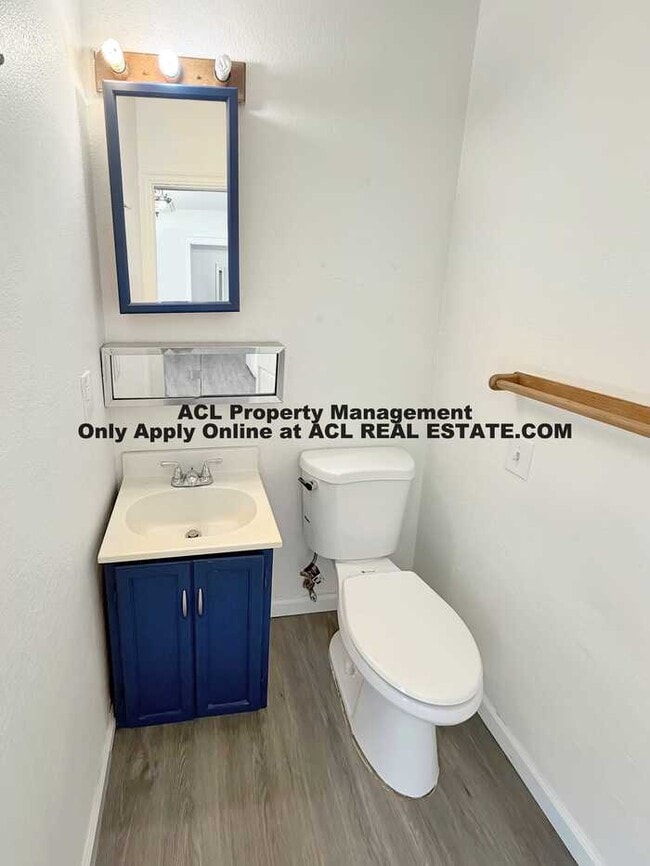 Building Photo - **WE DO NOT ADVERTISE ON CRAIGSLIST OR FACEBOOK MARKETPLACE**