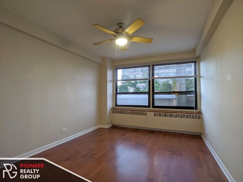 Building Photo - 4180 N Marine Dr