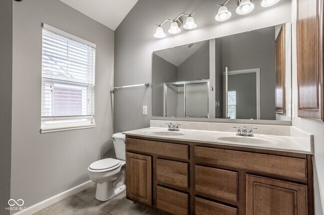 Building Photo - 51 Steele Ln