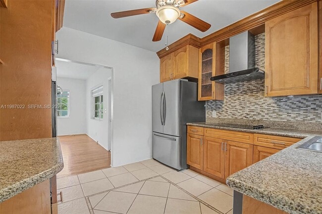 Building Photo - 7601 SW 59th Ct