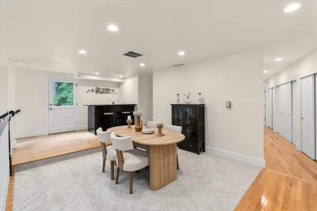 Building Photo - 6315 142nd Ave SE