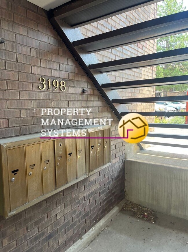 Building Photo - 2 Bedroom Millcreek Condo