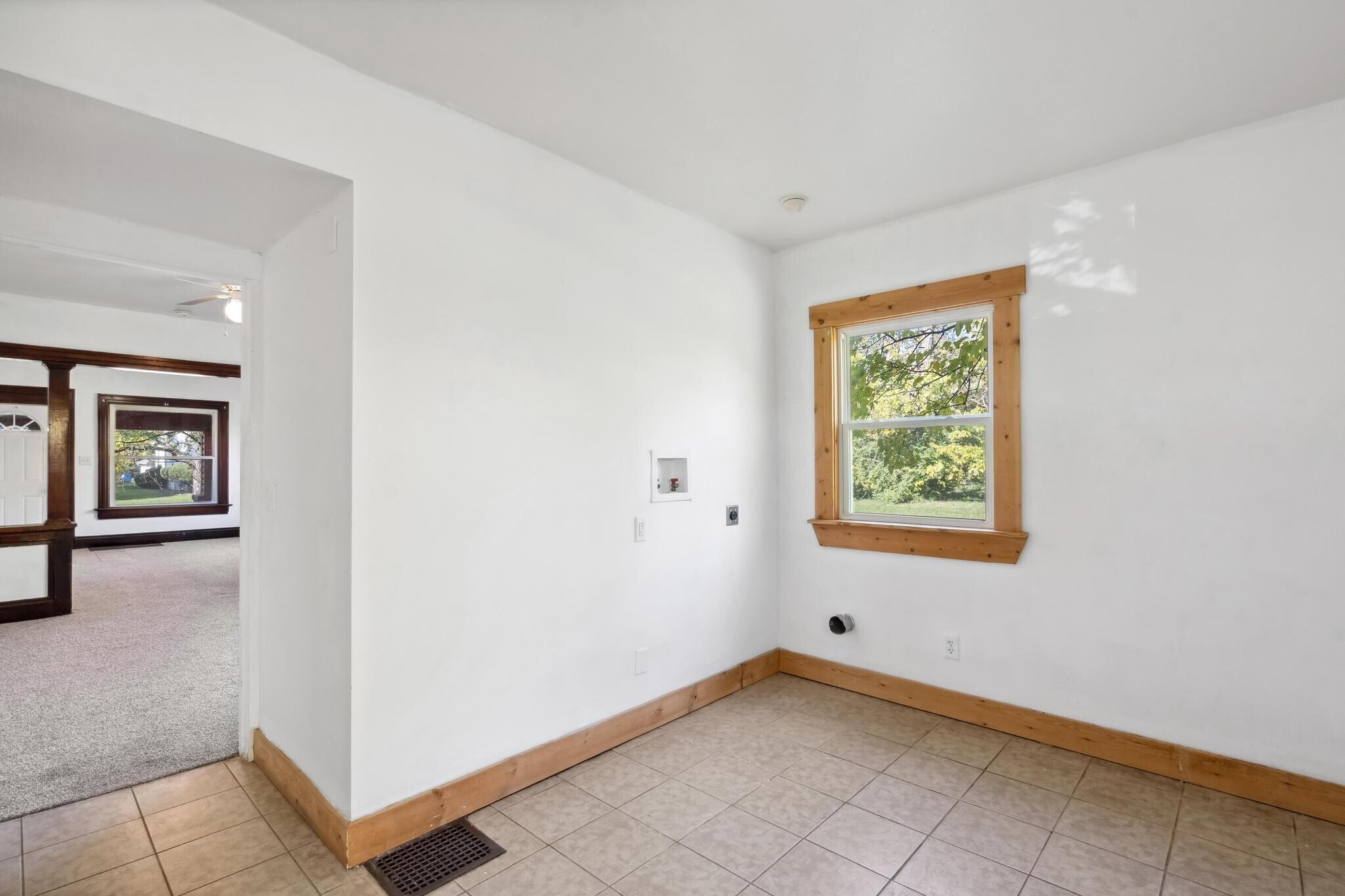Building Photo - 114 Rockwood Ave