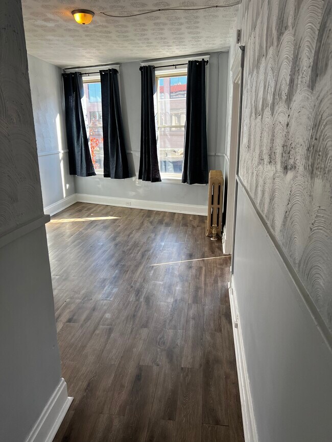 4635 Montgomery Rd 4635 Montgomery Rd Cincinnati OH 45212 Apartment