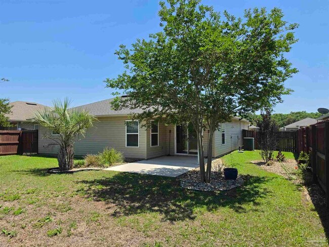 Building Photo - 5574 Peach Dr