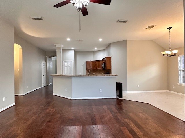 Building Photo - 18507 S Raven Shore Dr