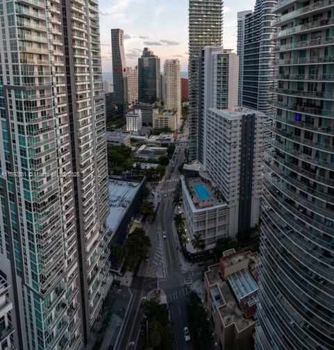 Building Photo - 1000 Brickell Plaza