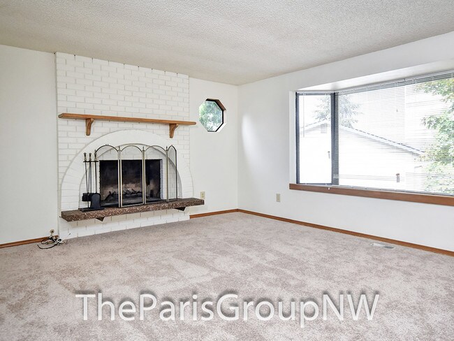 Building Photo - 14655 NE 179th St