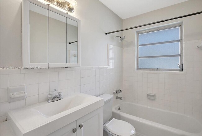 Building Photo - 5386 Balsam Terrace