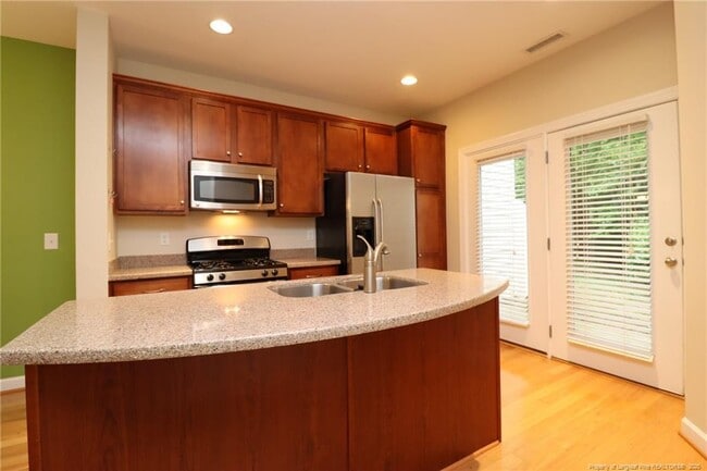 Building Photo - 8011 Sunset Branch Ct
