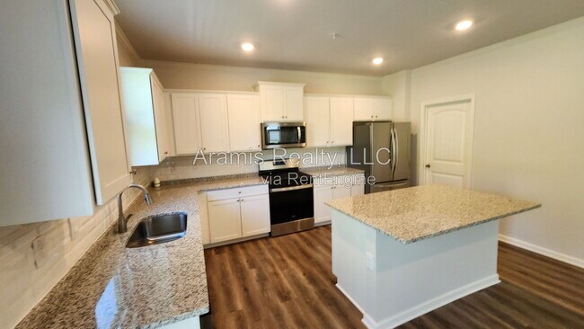 Building Photo - 7670 Demeter Dr