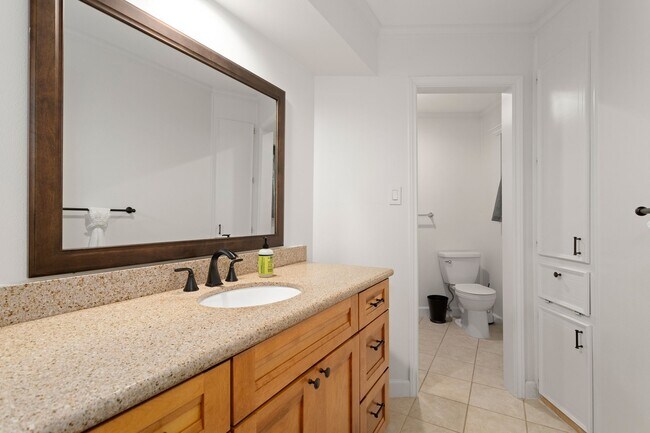 Building Photo - 11433 Ash Creek Dr