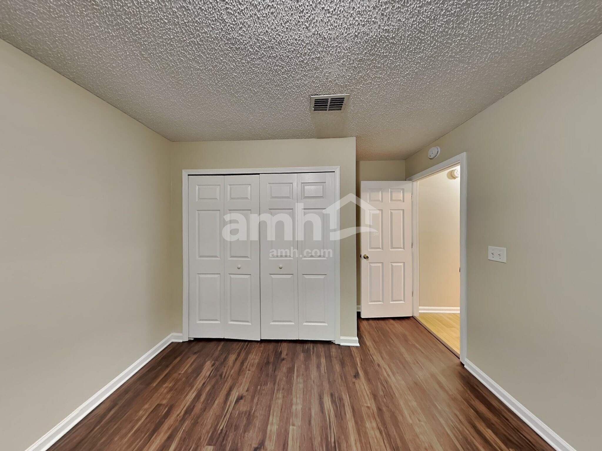 Building Photo - 3079 Wavering Ln