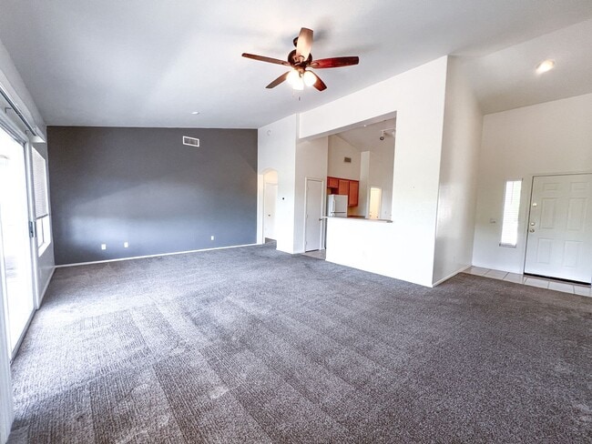 Building Photo - HOUSE-COTTONWOOD- GYM/POOL - DEL WEB COTTO...