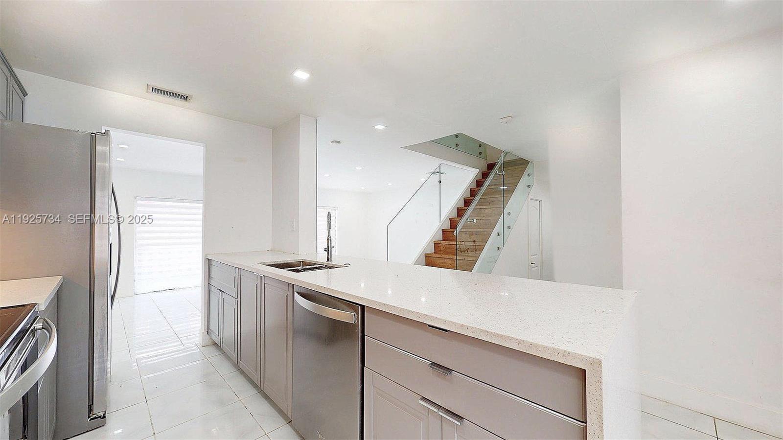 Building Photo - 8212 NW 8th Pl