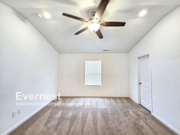 Building Photo - 4039 Meredith Woods Ln