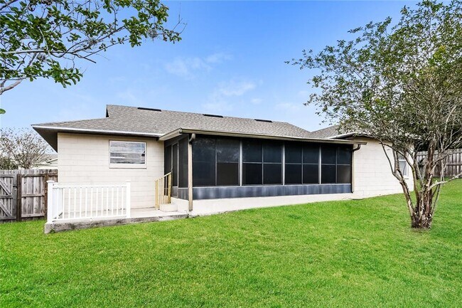 Building Photo - 4609 Wellesly Dr