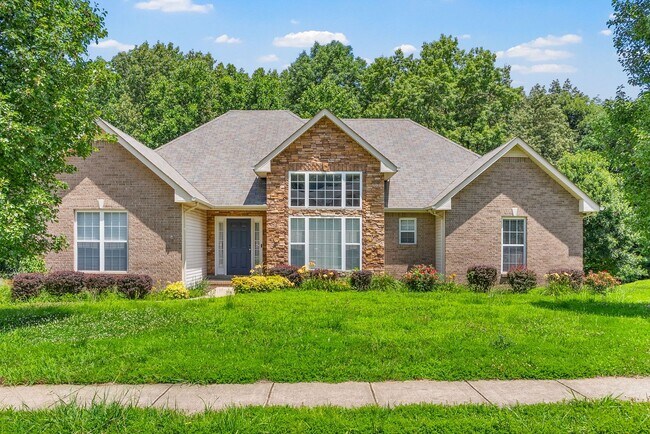 Primary Photo - 3 Bedroom 3 Bath Pet Friendly Home For Ren...
