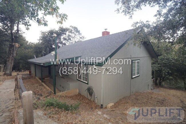 Building Photo - 4010 Imperial Dr
