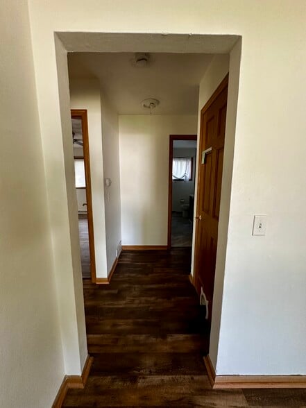 Building Photo - 4011 David Rd