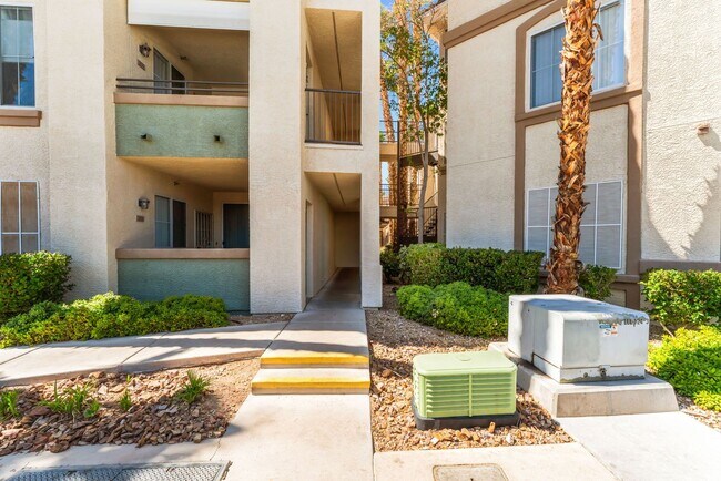Building Photo - 7139 S Durango Dr