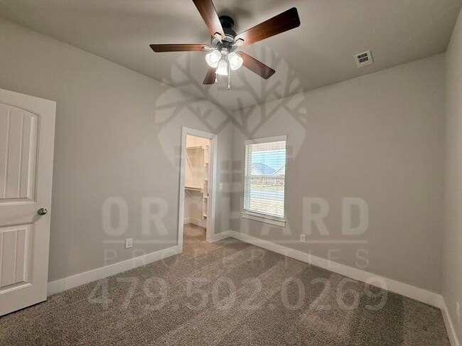 Building Photo - Single-Family Home- Stunning Applewood Plan