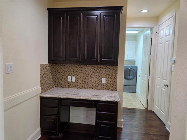 Building Photo - 7119 Paluxy Dr
