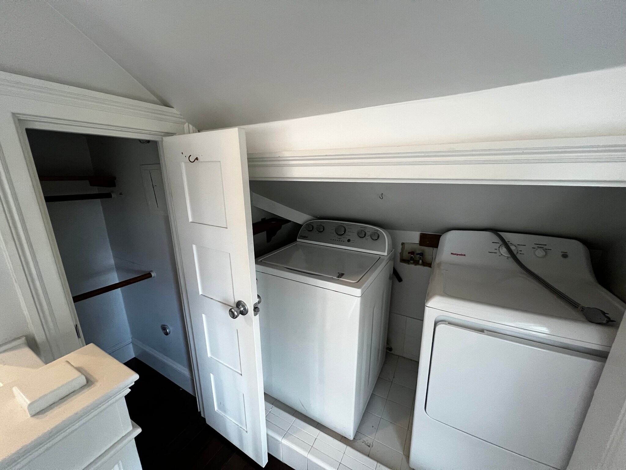 Building Photo - 314 3rd St