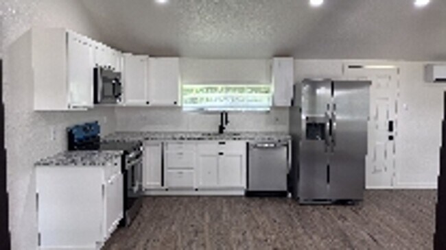 Building Photo - 110 Rabe Rd