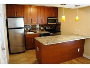 Building Photo - 7685 Northcross Dr